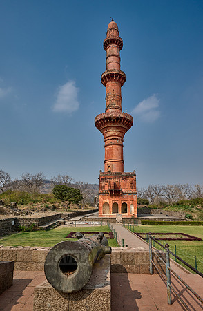 Chand Minar minart in Deogiri Fort