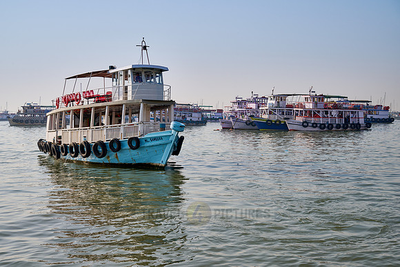 local ships in the harbour of Mumbai