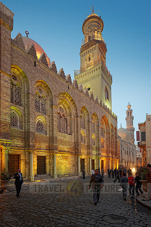 night shot in islamic Cairo