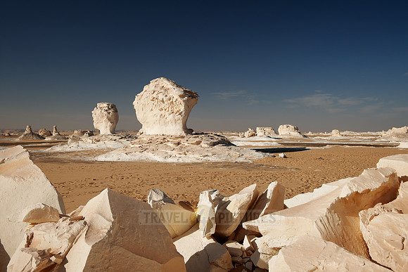 white desert near Oasis Farafra