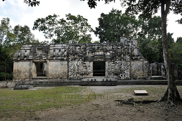 Itzamna temple, Edificio II