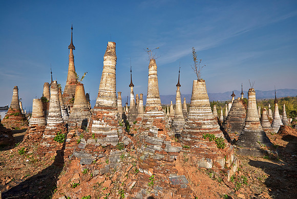 ruins of Shwe Inn Thein