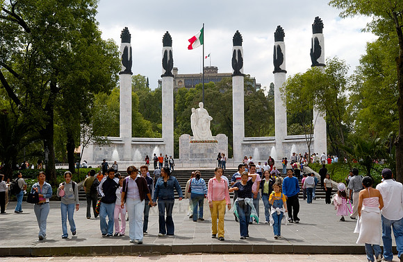 popular amusement park Bosque de Chapultepec