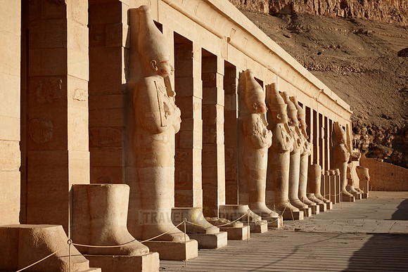 osiris statues