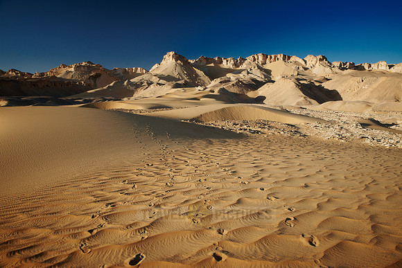 desert landscape with mountains at old caravan road