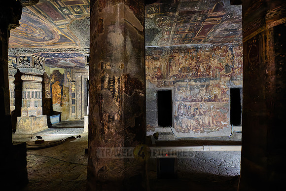 Ajanta caves, cave 17, Aurangabad