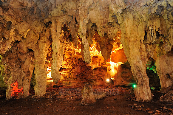 Loltun caves