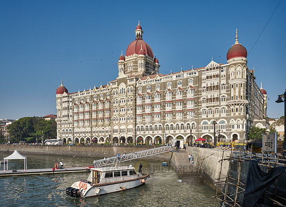 local ships in front of the famous Taj Mahal Palace hotel