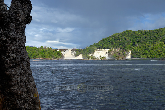 waterfall at lagoon of Canaima