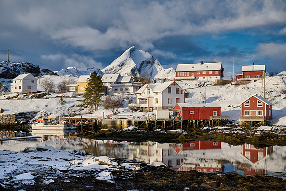 winter landscape at Stjernfjorden with village Sund