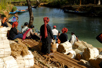 Shan women at boat bridge