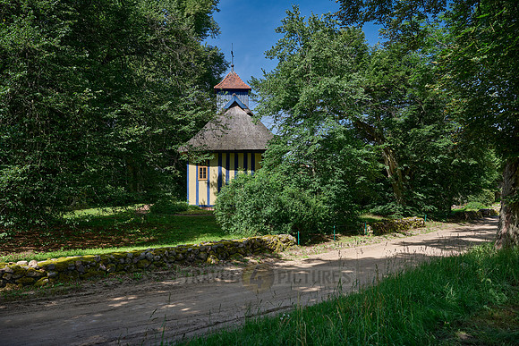Kirchlein im Gruenen