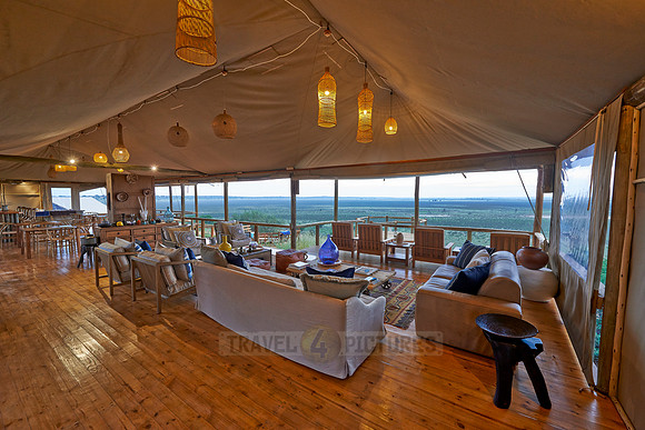 main area of Polentswa Tented Camp