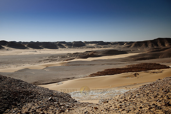 desert landscape near Oasis Dakhla
