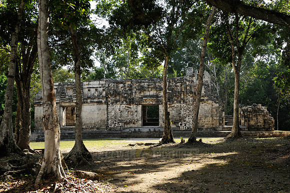 Itzamna temple, Edificio II