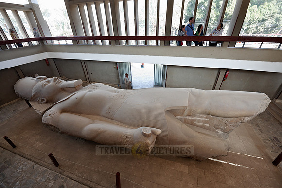 Giant statue of Ramses II